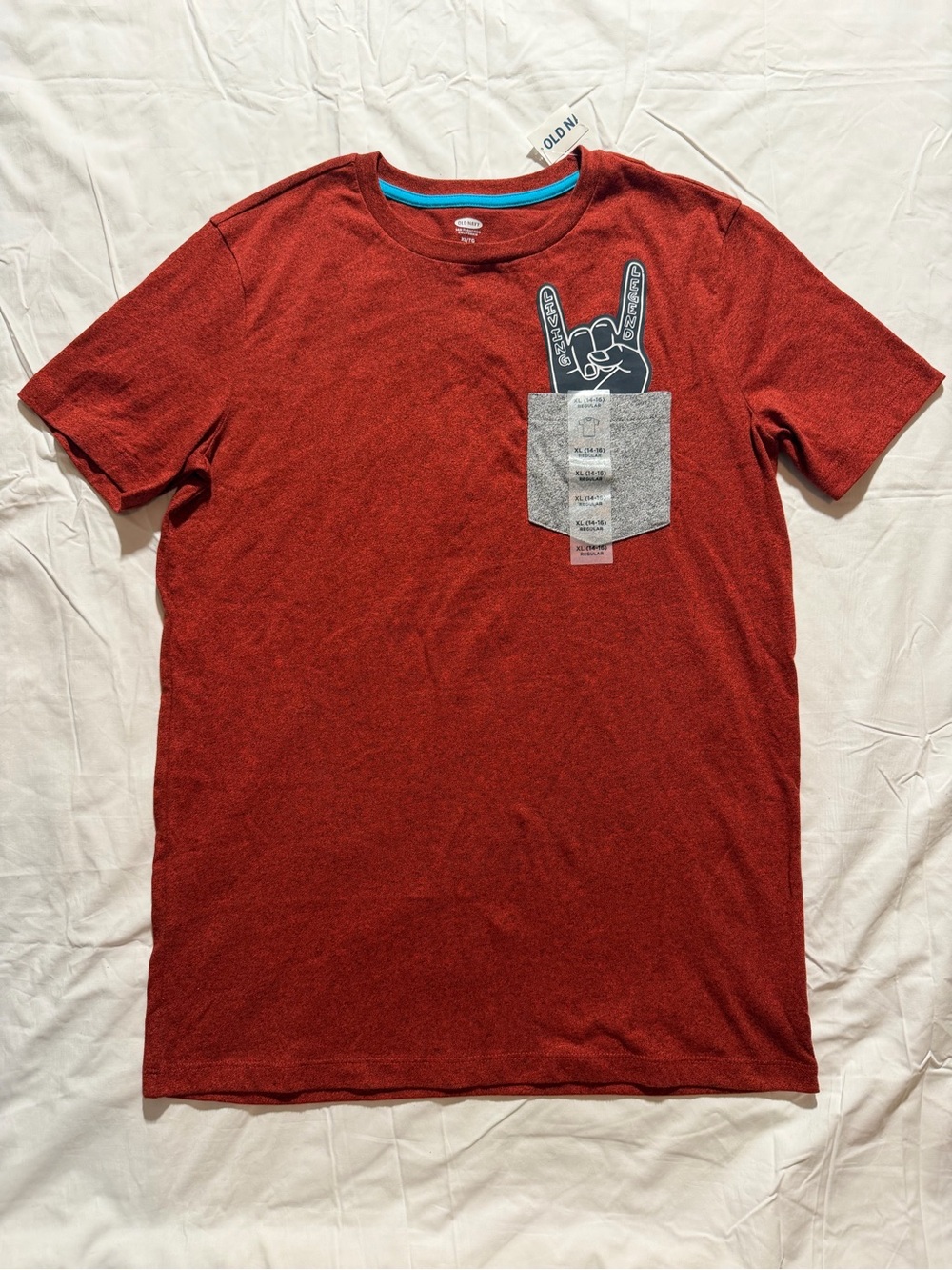 Old Navy Boys Graphic Pocket T-Shirt Regular Red XL (14-16)